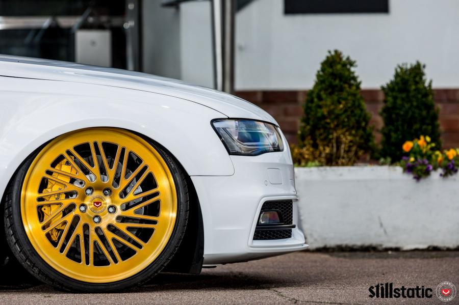 Колеса Audi A4 Sedan on Vossen Wheels (LC-105T) 2016 года  (фото 13 из 45)